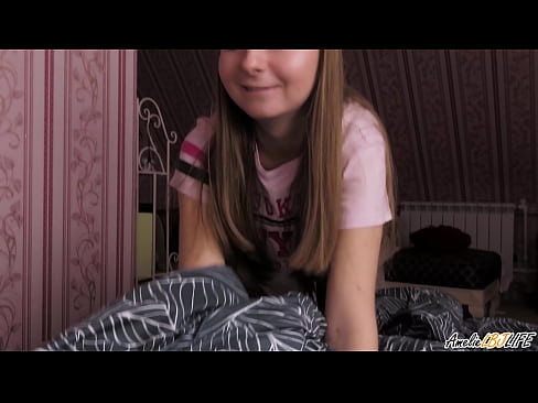 ❤️ Blondie saugt ihre BFF's tief und bekommt Sperma in den Mund ️  Sex bei porn de.libporno.ru ﹏